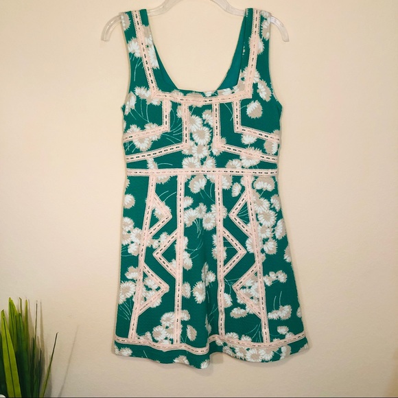 Anthropologie | flower print & lace detail dress - Picture 3 of 7